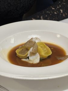Cappellacci ai Funghi Con Brodo di Astice