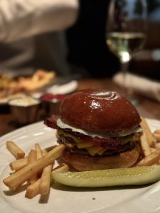 il Famoso CheeseBurger di AuCheval